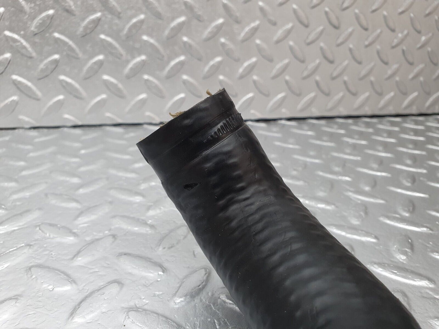 42549 Mercedes-Benz R129 320SL Coupe Radiator Lower Hose Pipe 1295012482