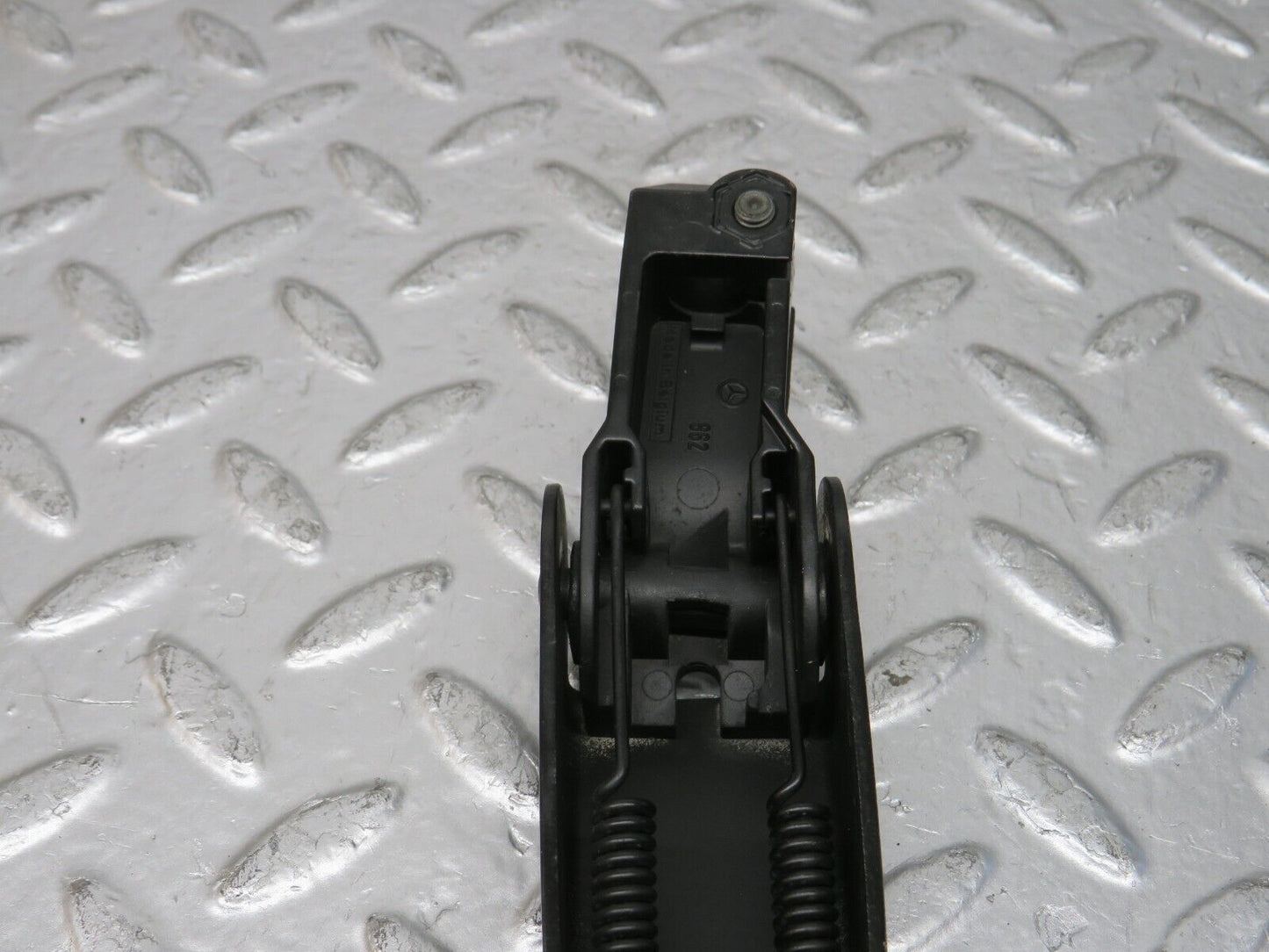 25067 Mercedes-Benz W140 S320 Wiper Arm Right Bosch