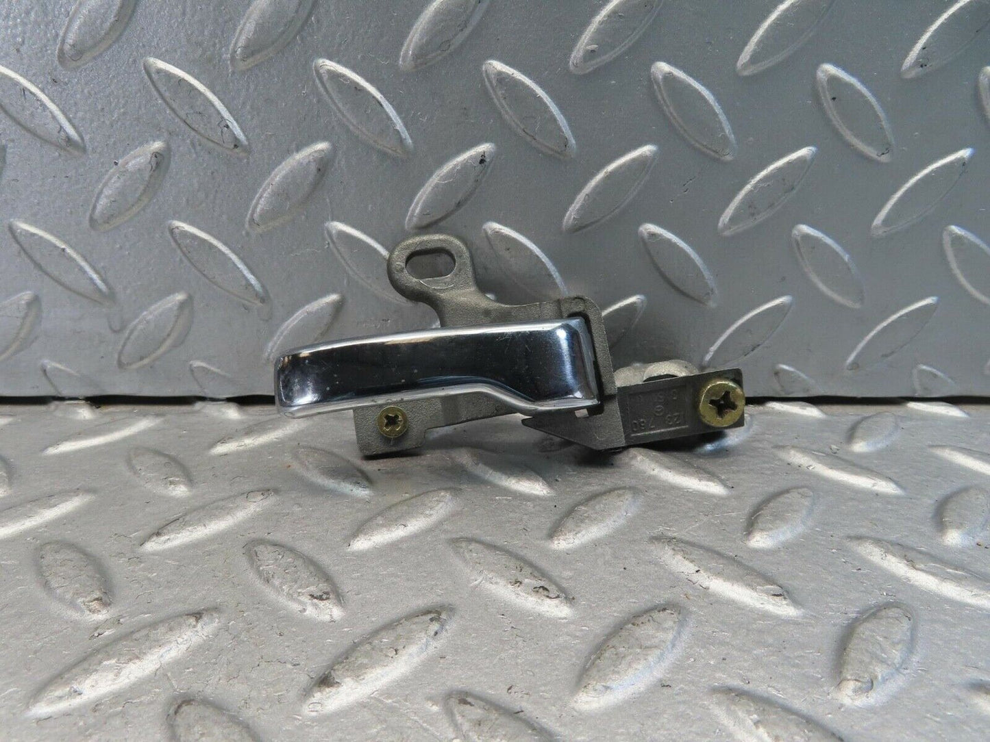11380 Mercedes-Benz C123 230CE Coupe Left Interior Door Handle 1237600161