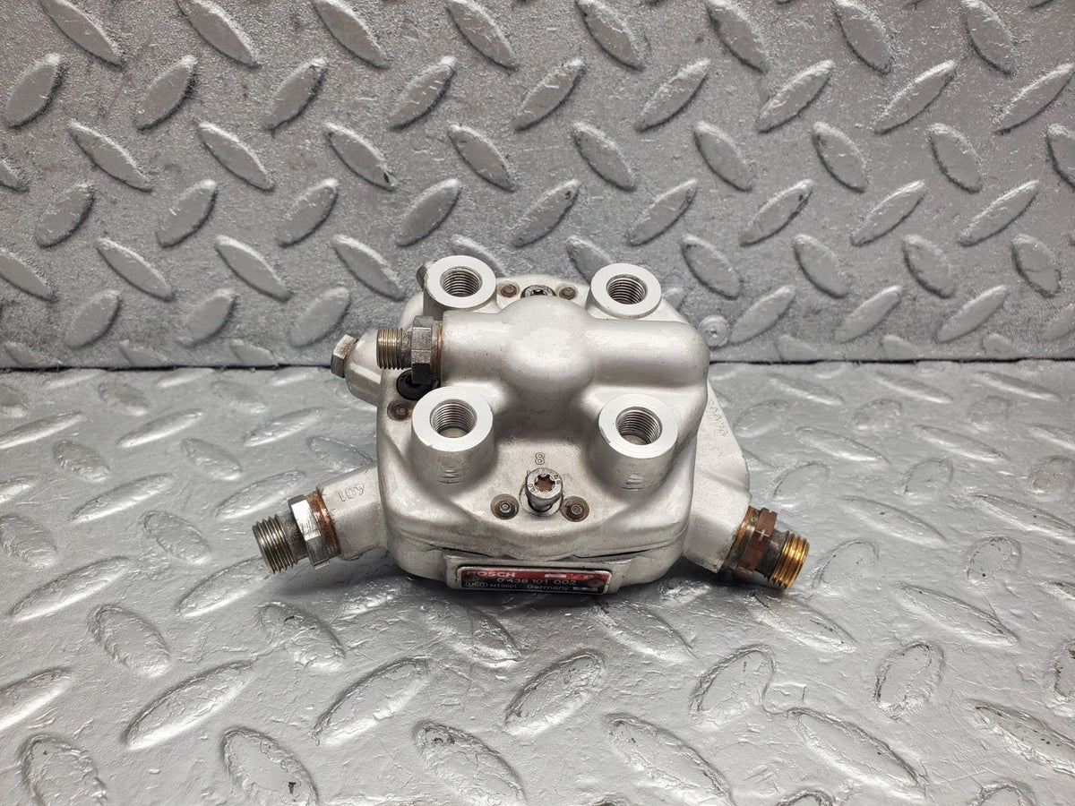 W201 Baby Benz fuel distributor used OEM