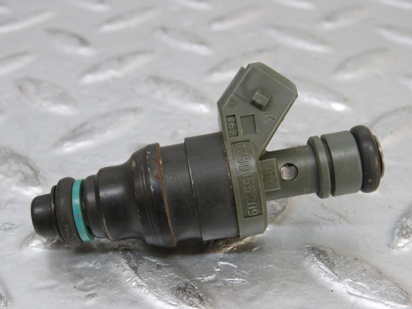 26714 Mercedes-Benz C124 220CE Coupe Fuel Injector Bosch 0000787323 0280155209