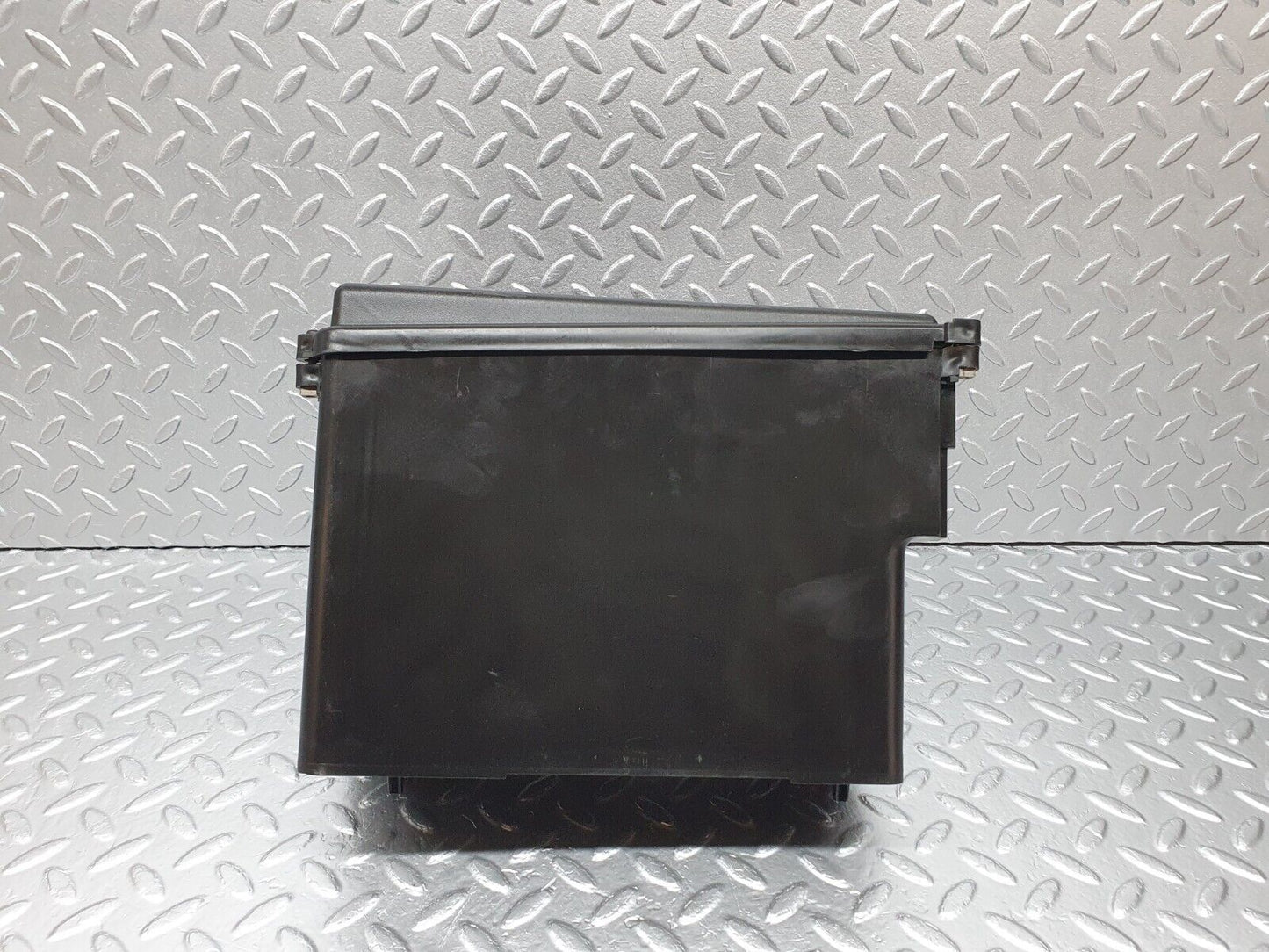 42094 Mercedes-Benz W202 C200 ECU Fuse Box Housing 2025400624 2025400682