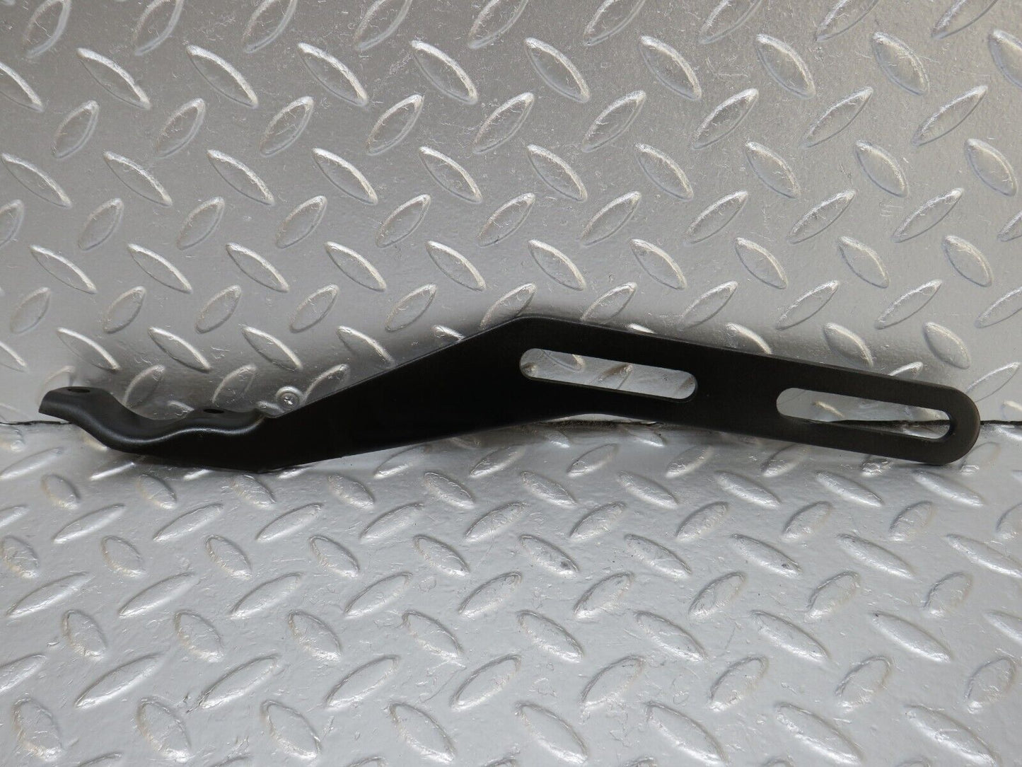 34612 Mercedes-Benz C126 380SEC Coupe Exhaust Bracket