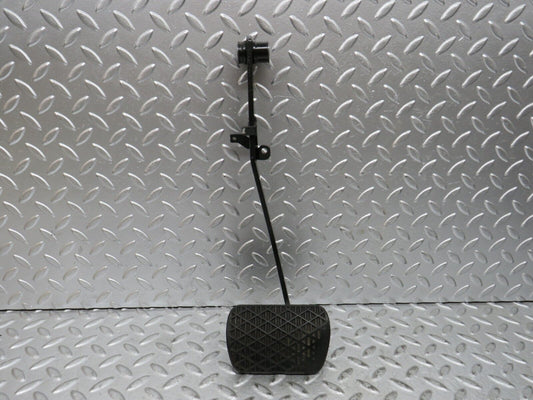 29035 Mercedes-Benz C124 320CE Coupe Brake Pedal With Rubber 1232910082