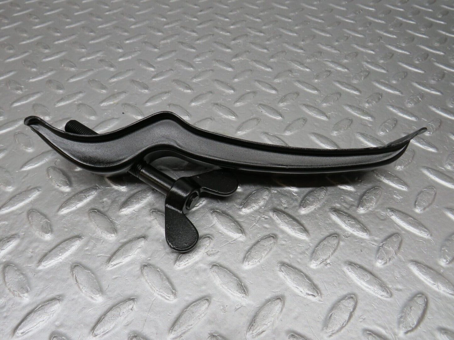 37488 Mercedes-Benz W109 300SEL Spare Wheel Holder