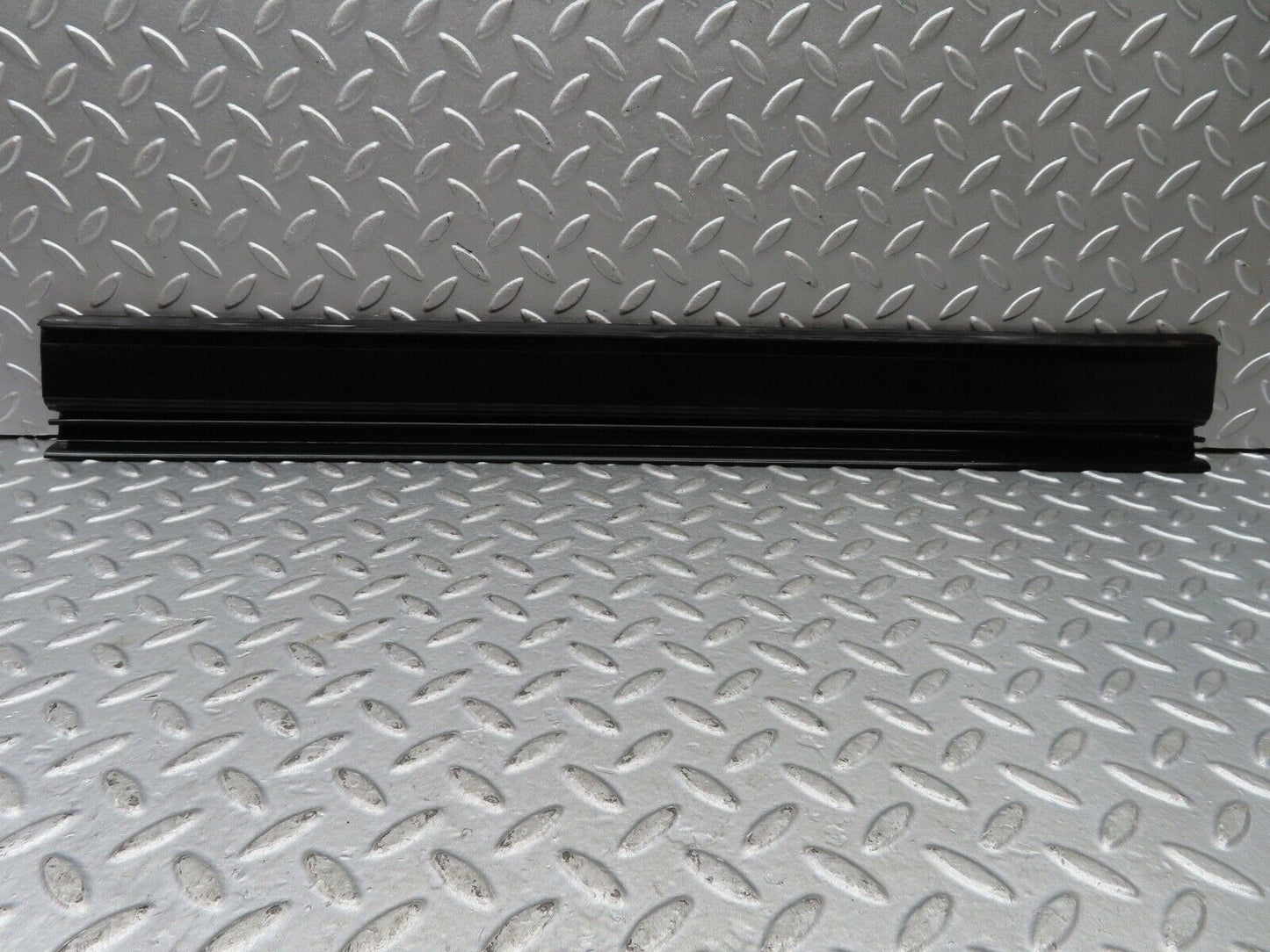 19060 Mercedes-Benz W123 300D Front Left Door Sill Trim Black