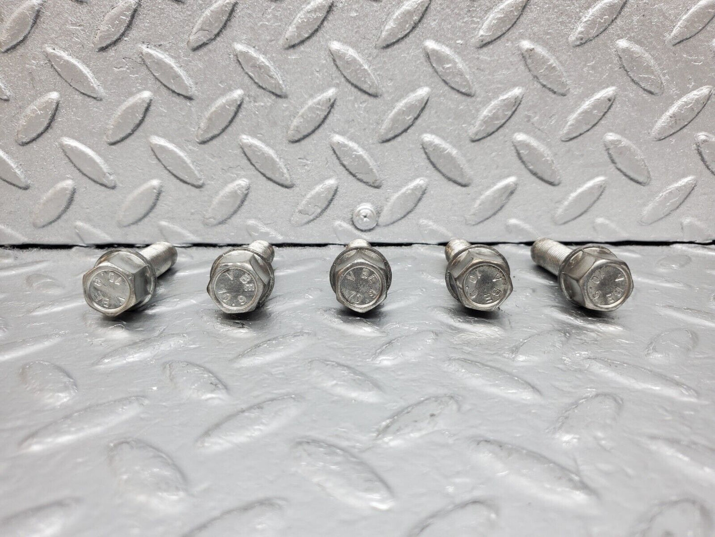 44864 Mercedes-Benz W124 220E Alloy Wheel Lug Bolt Set M12X1.5