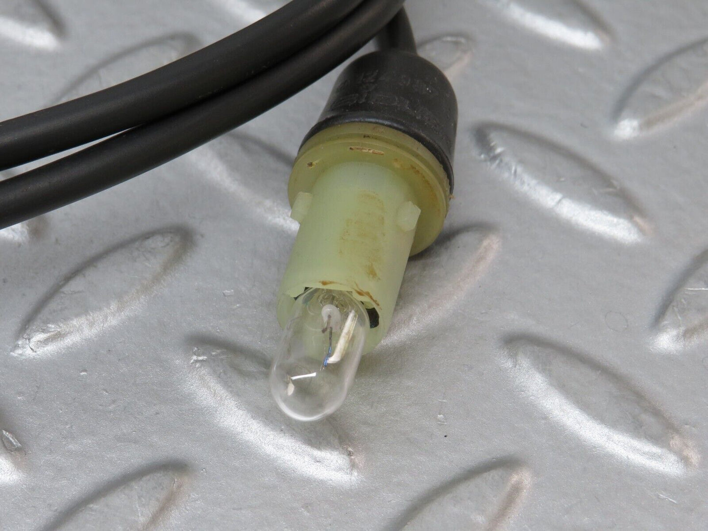 36267 Mercedes-Benz W126 420SE Front Wing Indicator Wire Cable 1249971881
