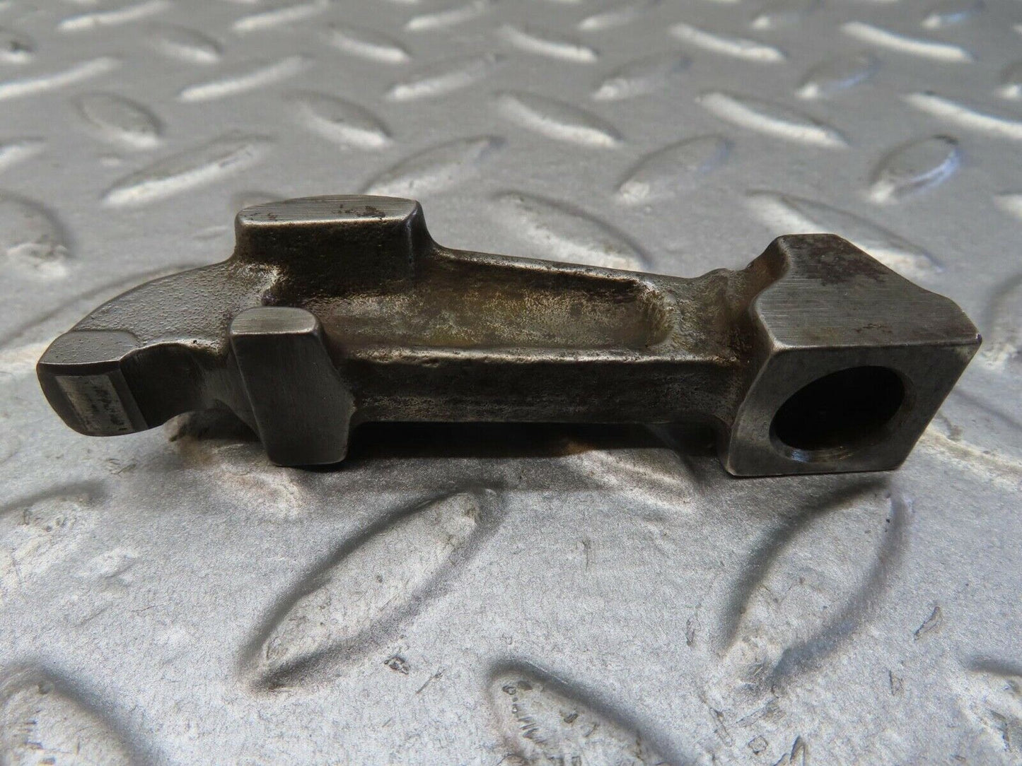 13378 Mercedes-Benz W111 230S Valve Rocker Arm With Retaining Spring