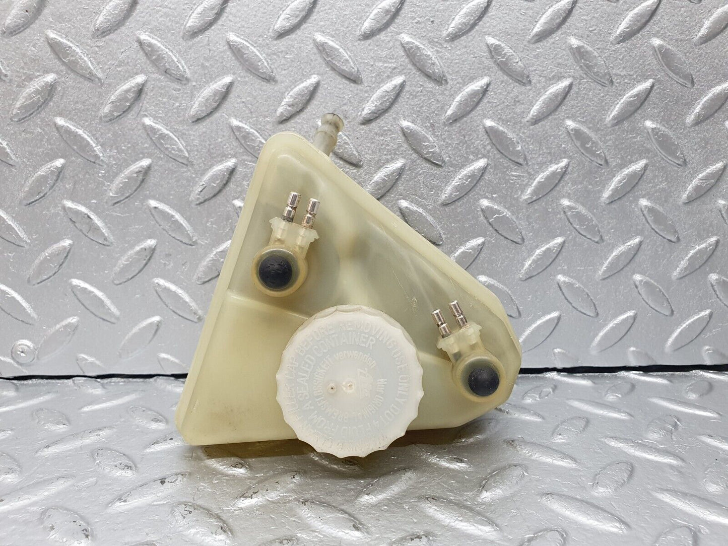 40728 Mercedes-Benz W123 300D Brake Fluid Reservoir Tank DBA