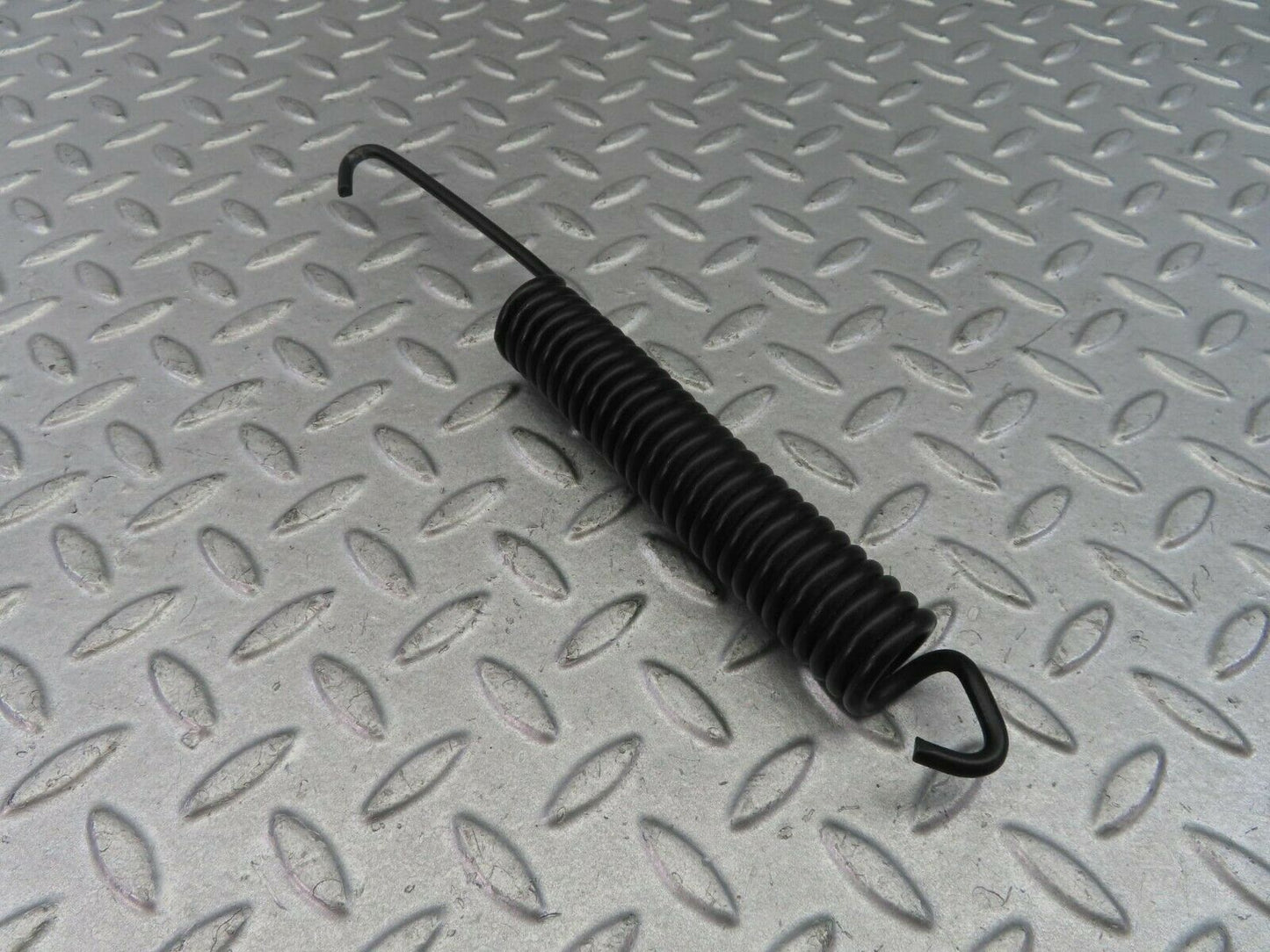 8622 Mercedes-Benz W108 Bonnet Hinge Spring