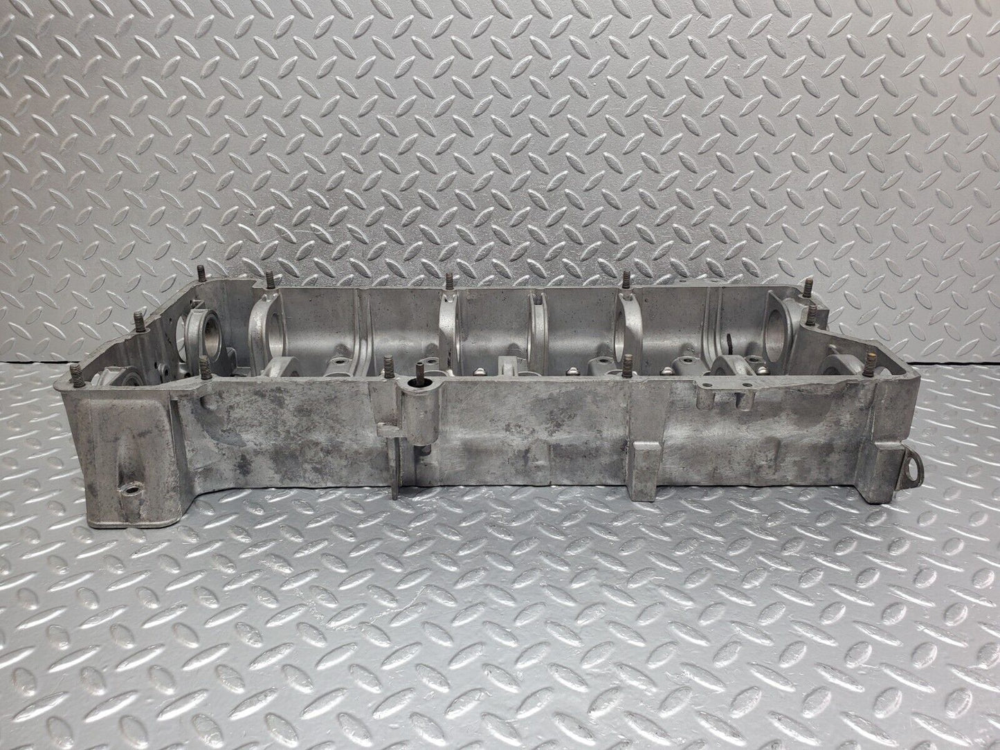 44307 Mercedes-Benz W123 280E Camshaft Bearing Casing 1100163304