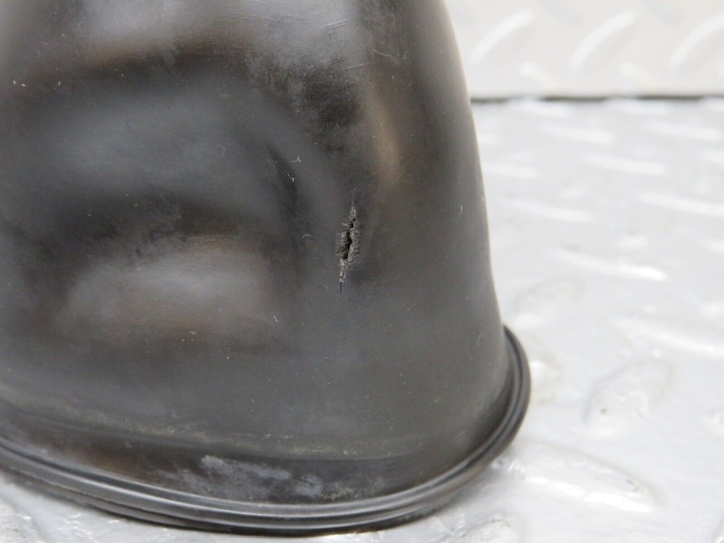 40561 Mercedes-Benz W123 300D Air Duct Hose Rubber 1238320988