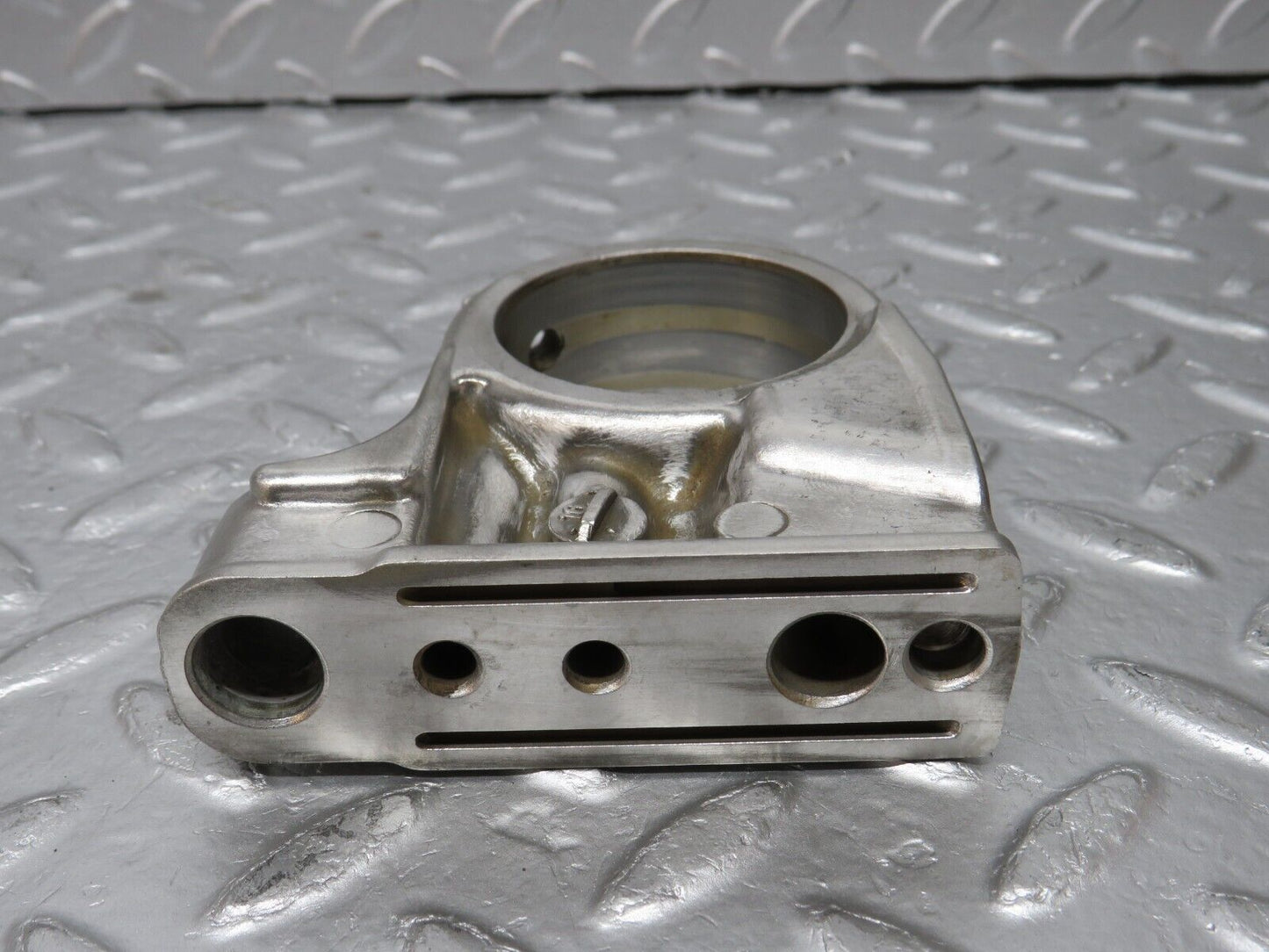22373 Mercedes-Benz C107 R107  Camshaft Tower Bearing 1160514218