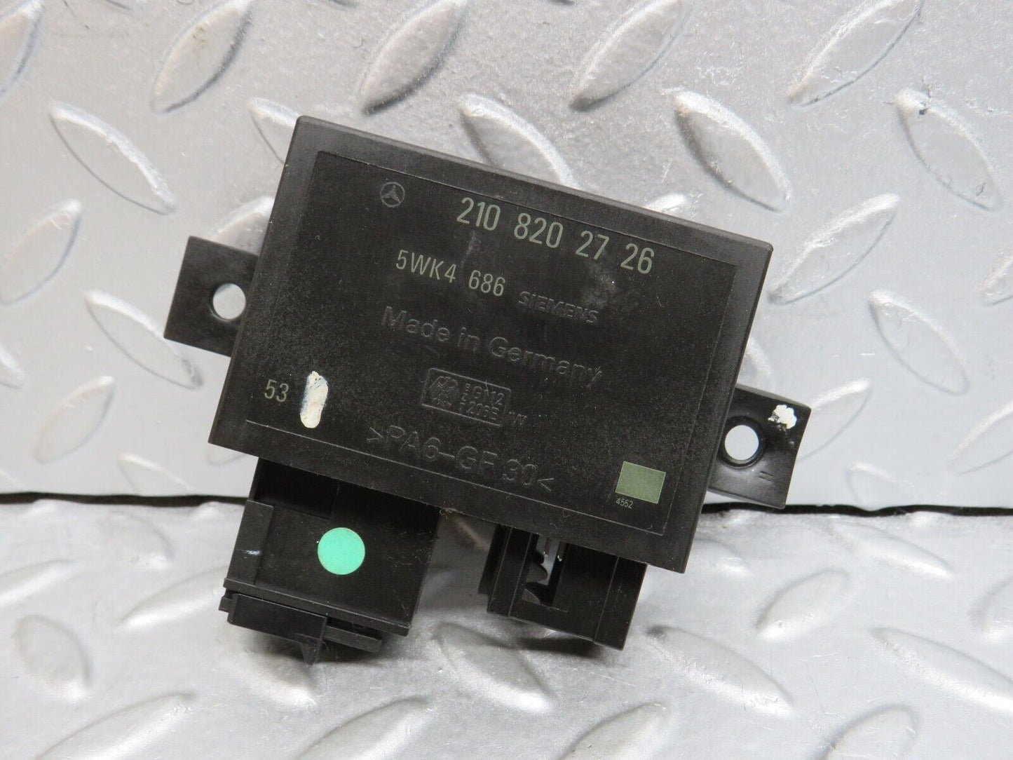 39484 Mercedes-Benz R129 320SL Coupe Central Lock Control Unit 2108202726