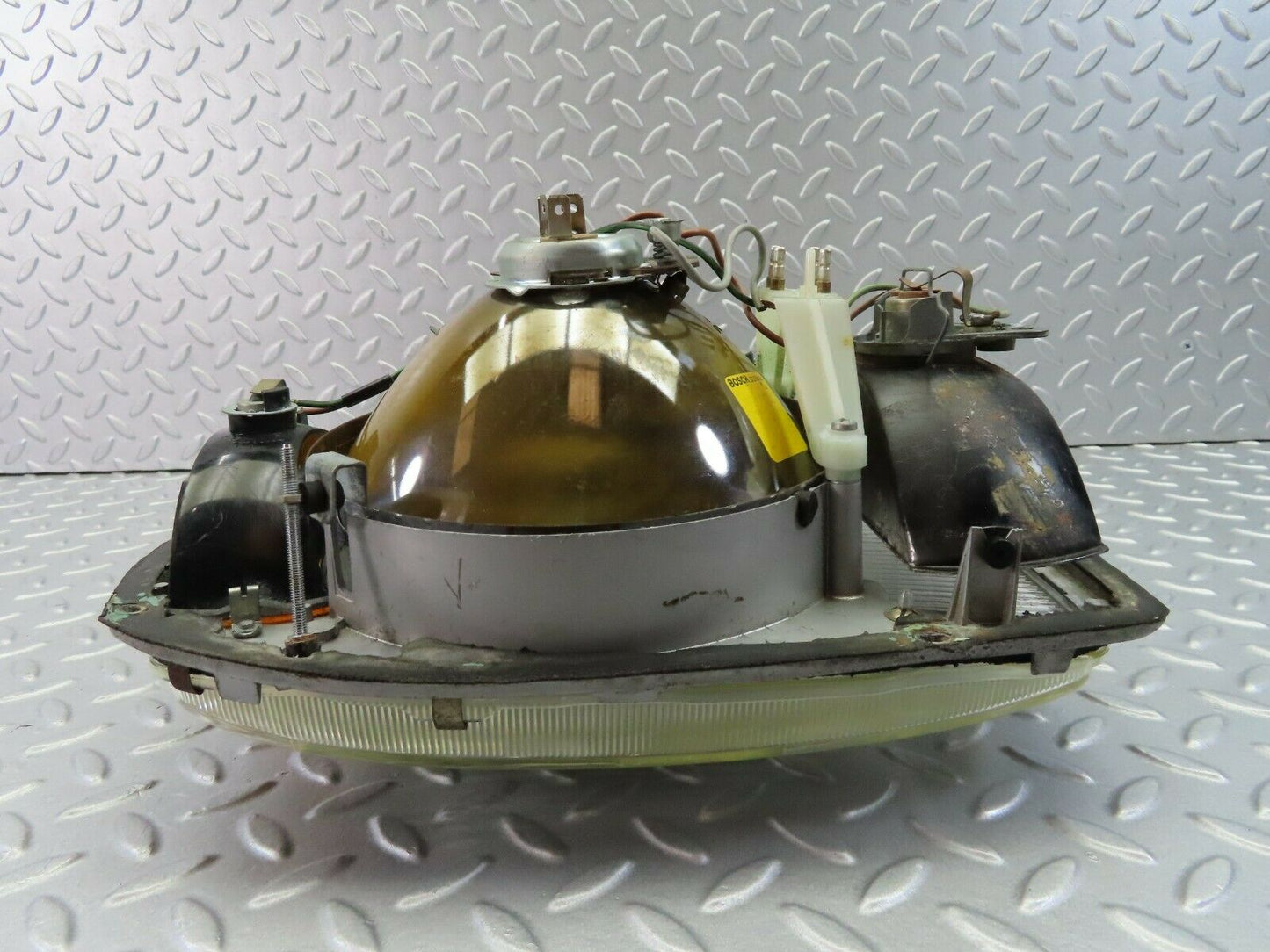 7822 Mercedes-Benz W115 220D Headlight Bosch Left/Right 1305314910