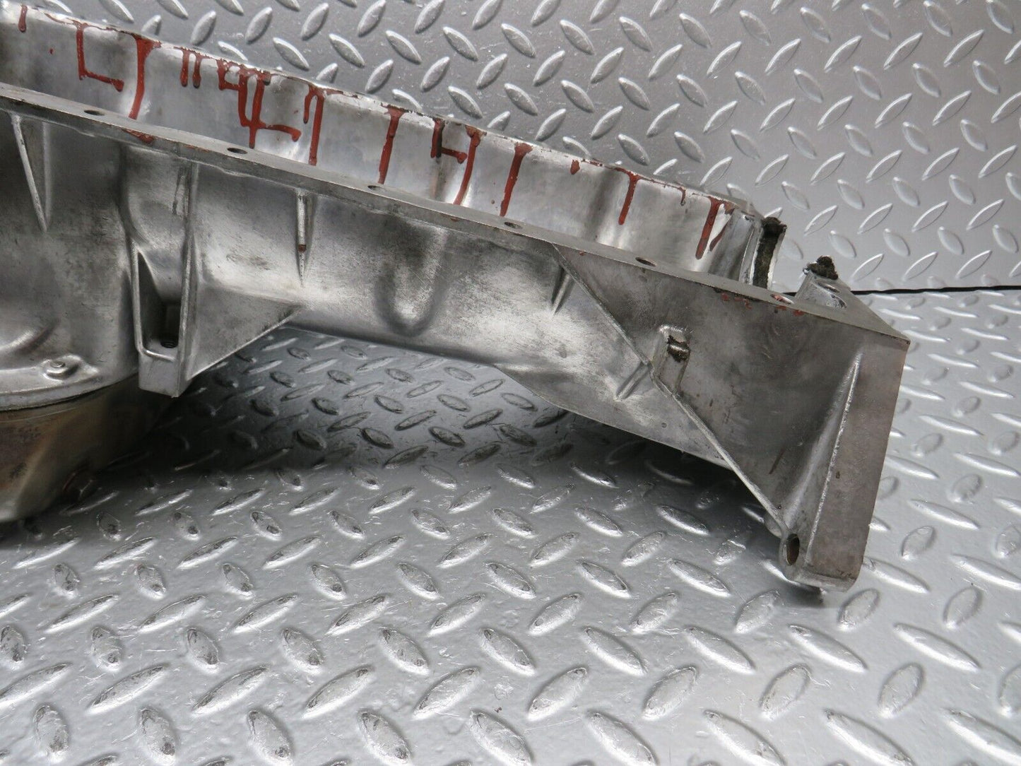 31169 Mercedes-Benz W123 200D Oil Pan Oil Sump 1150141402