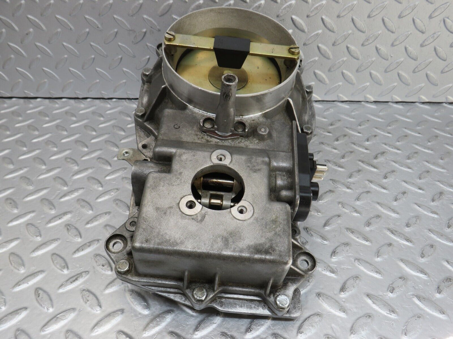 36269 Mercedes-Benz W126 420SE Air Flow Mass Meter Sensor Bosch 0438121037 1161400618