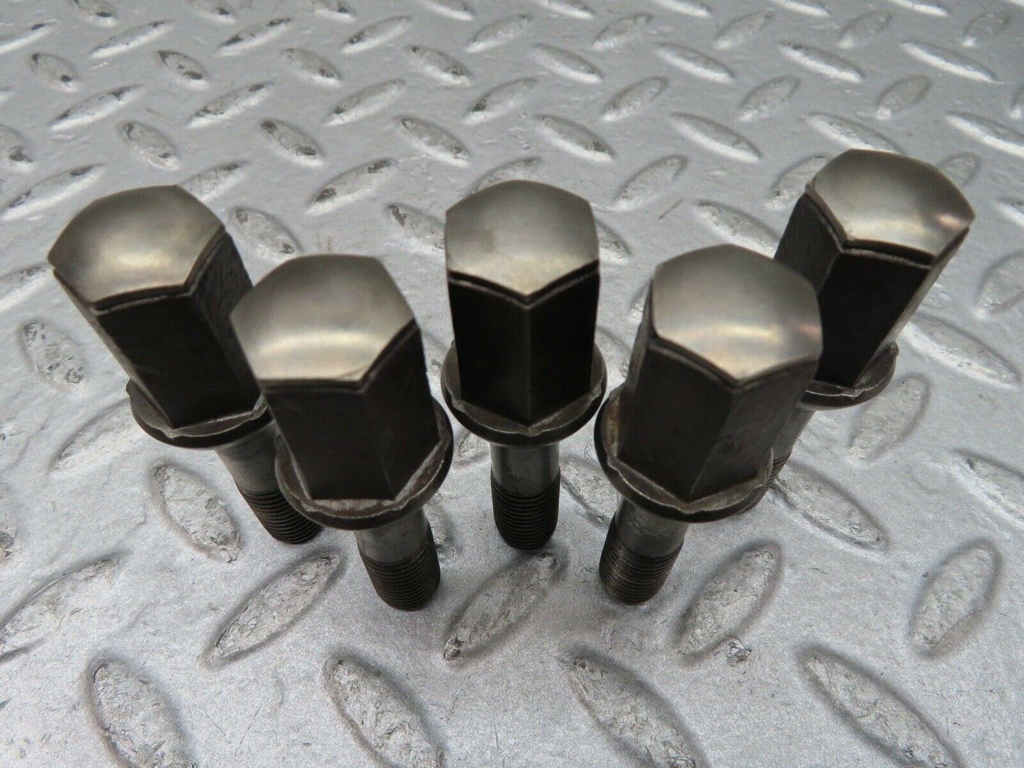 16780 Mercedes-Benz 5x Alloy Wheel Lug Bolt M12x1.5