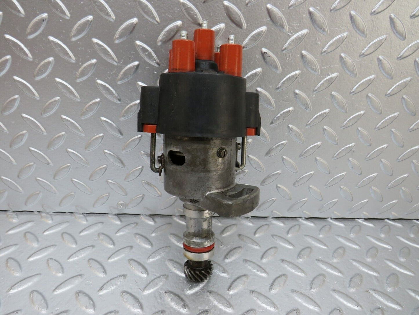 25490 Mercedes-Benz W123 200 Ignition Distributor Bosch 0237002059 0021589401