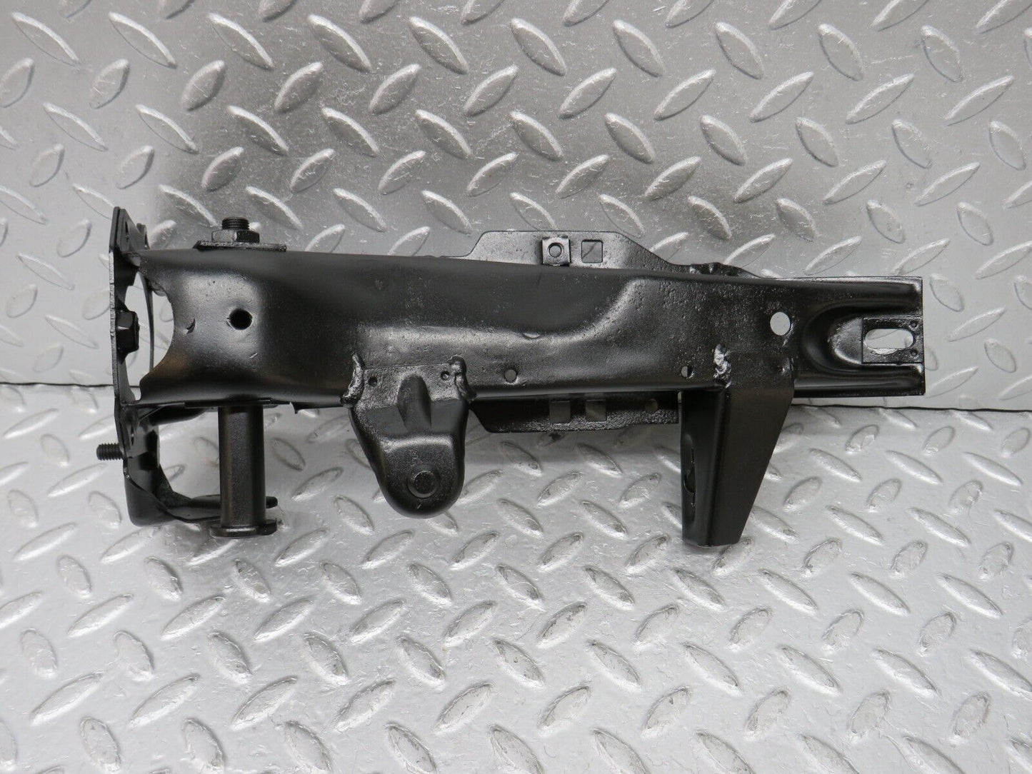 35911 Mercedes-Benz W108 Brake Pedal Bracket