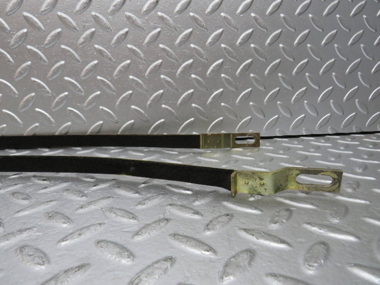29935 Mercedes-Benz W123 230E Heater Box Holder Strap
