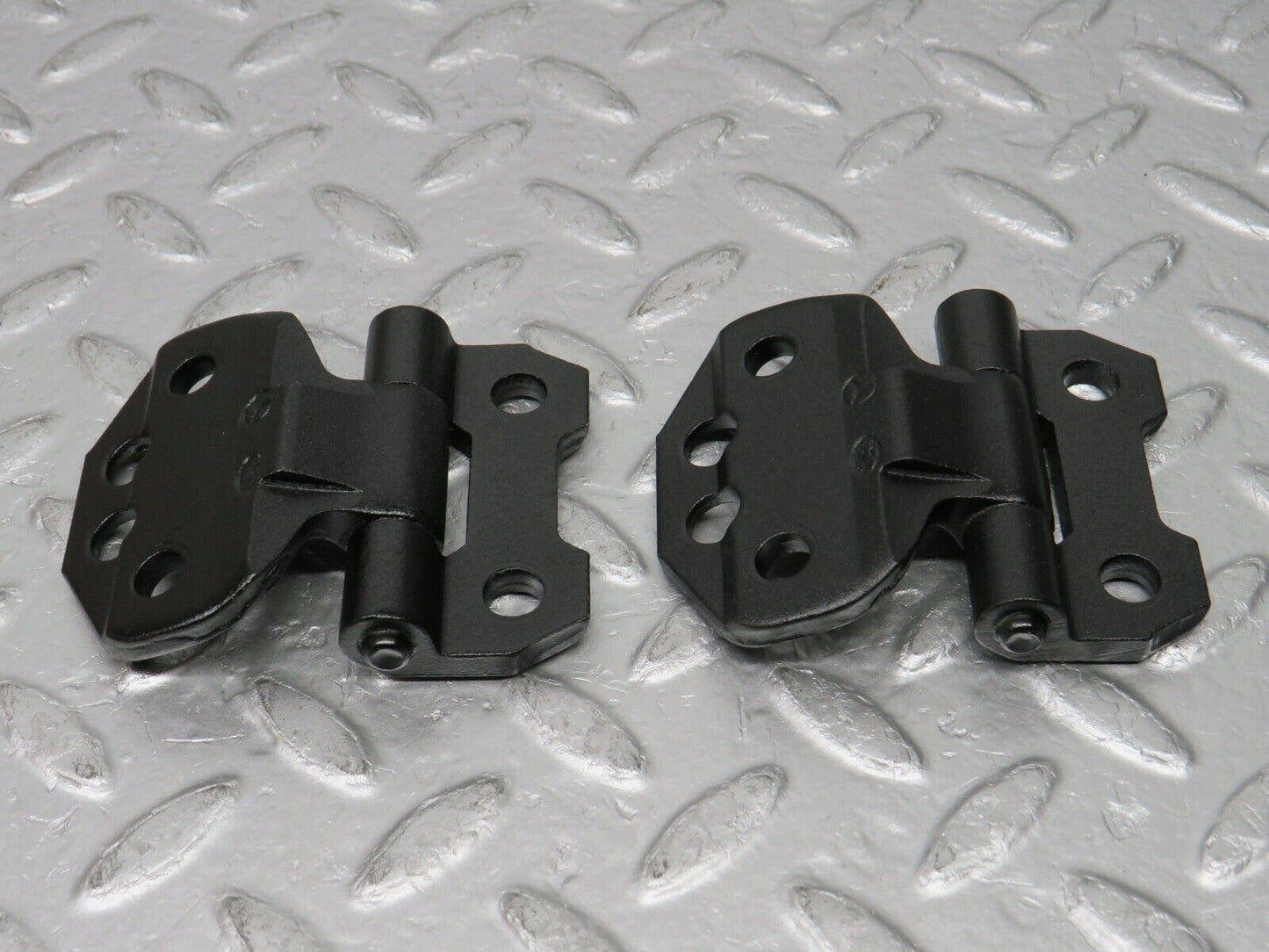 32557 Mercedes-Benz S124 300TE Wagon Door Hinge Right Side
