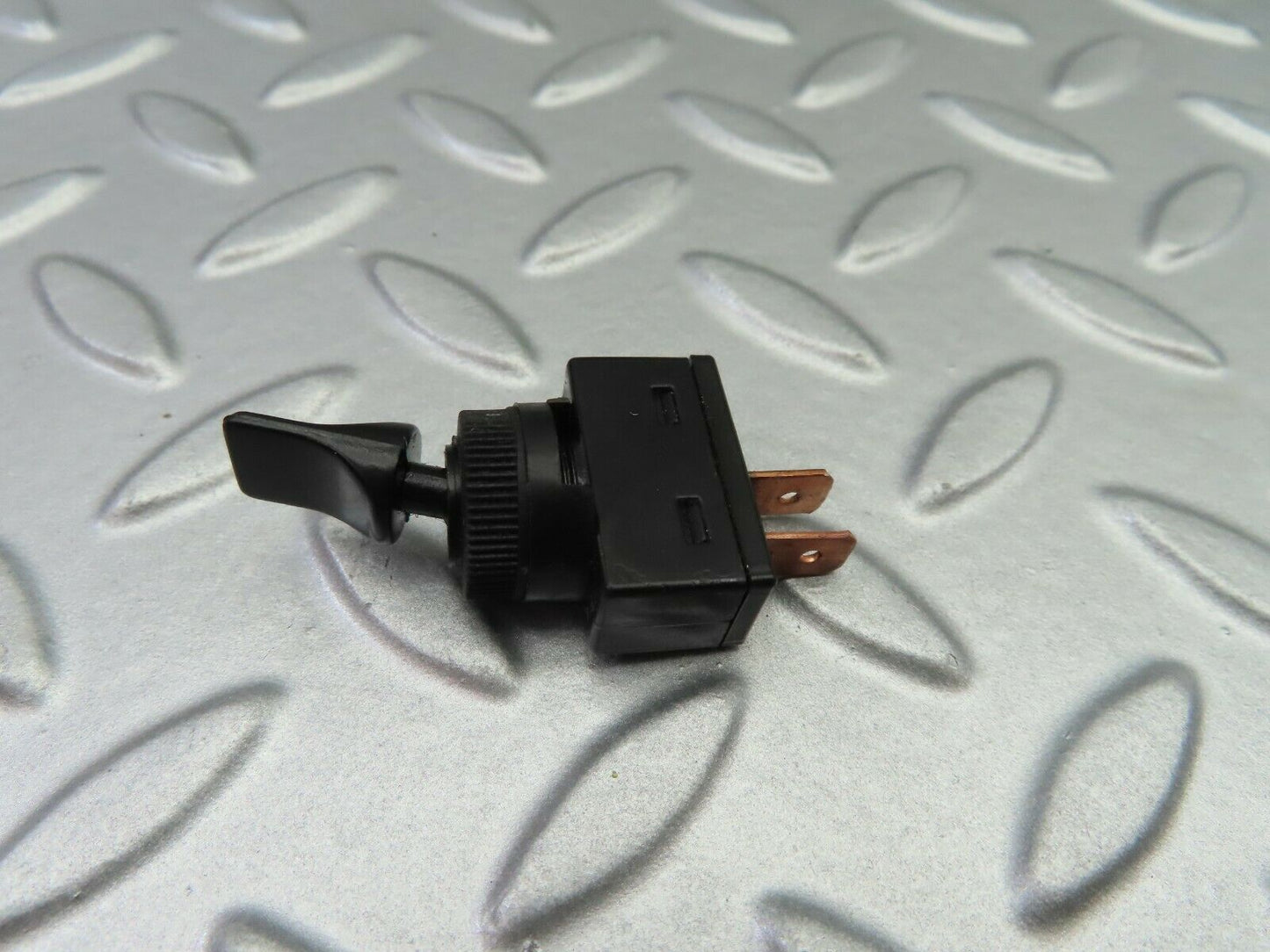 7128 Mercedes-Benz S124 E220 Wagon Switch