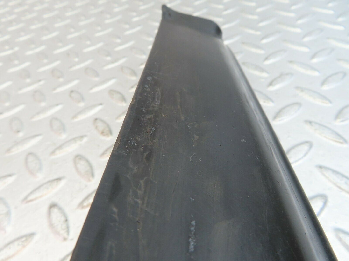 9610 Mercedes-Benz C123 280CE Coupe Front Right Fender Lower Moulding Trim
