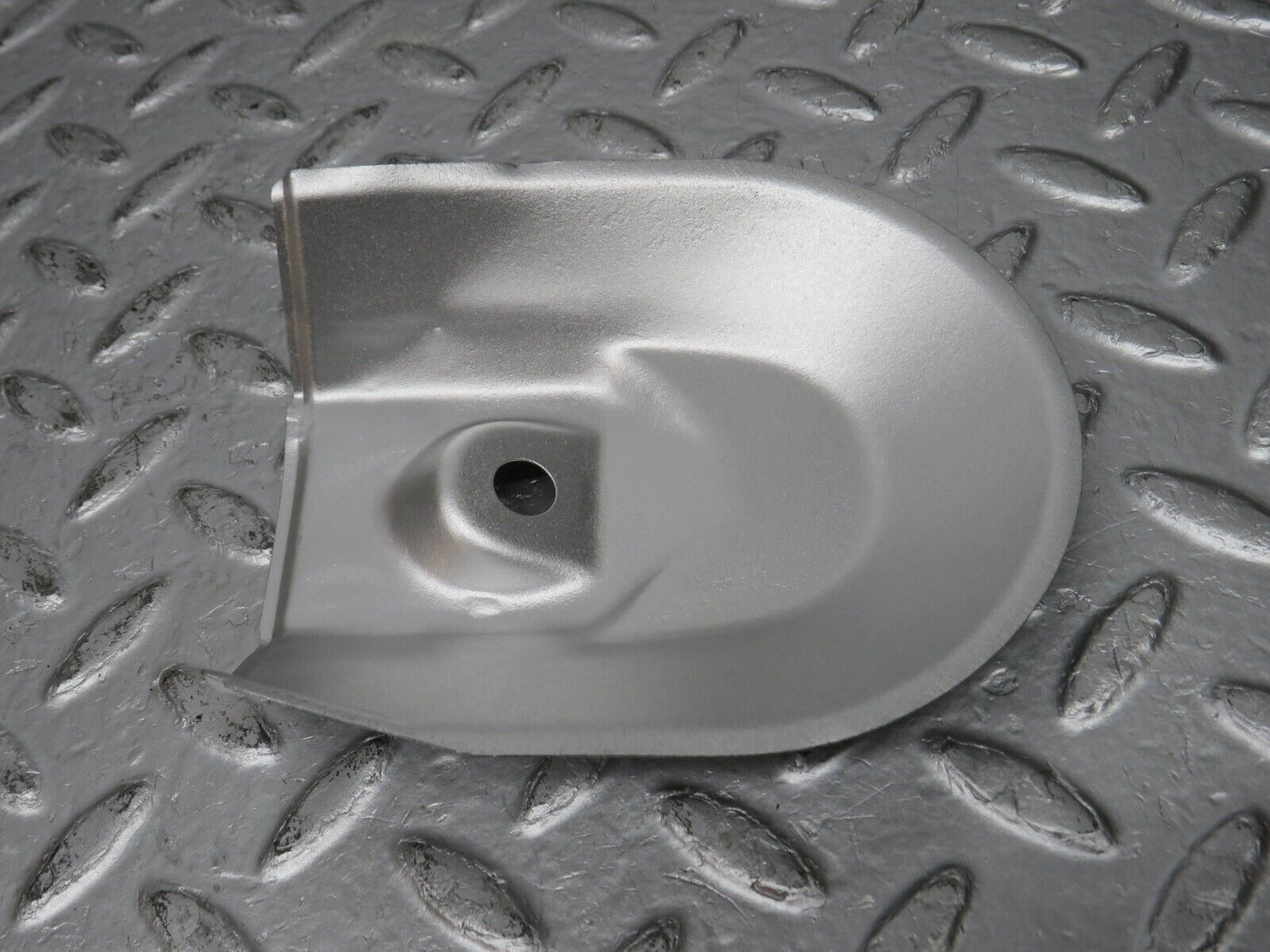 32665 Mercedes-Benz S124 300TE Wagon Engine Mount Bracket Heat Shield