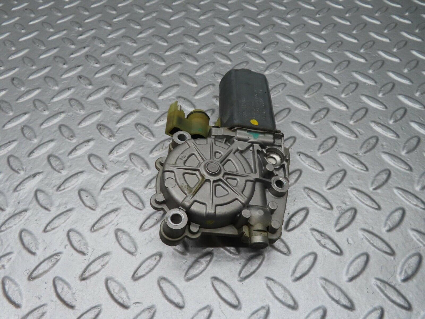 14975 Mercedes-Benz W140 S320 Front Left Window Regulator Motor 0130821504