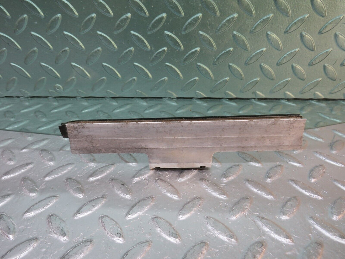 30421 Mercedes-Benz W124 230E Rear Left Door Window Glass