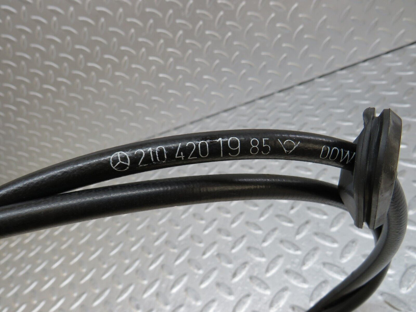 35011 Mercedes-Benz W210 320E Handbrake Cable 2104201985