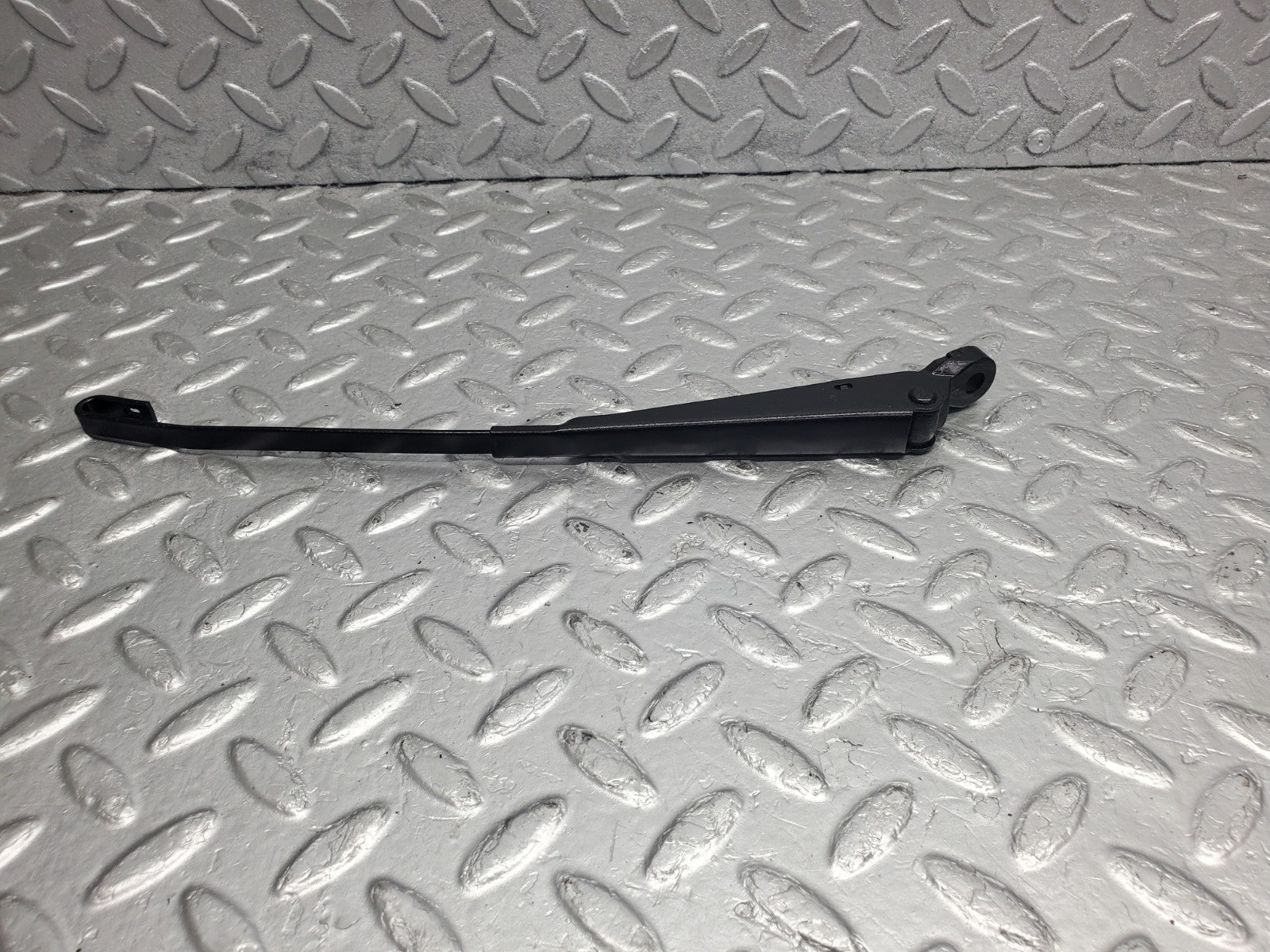 W124 Wagon rear wiper arm used OEM