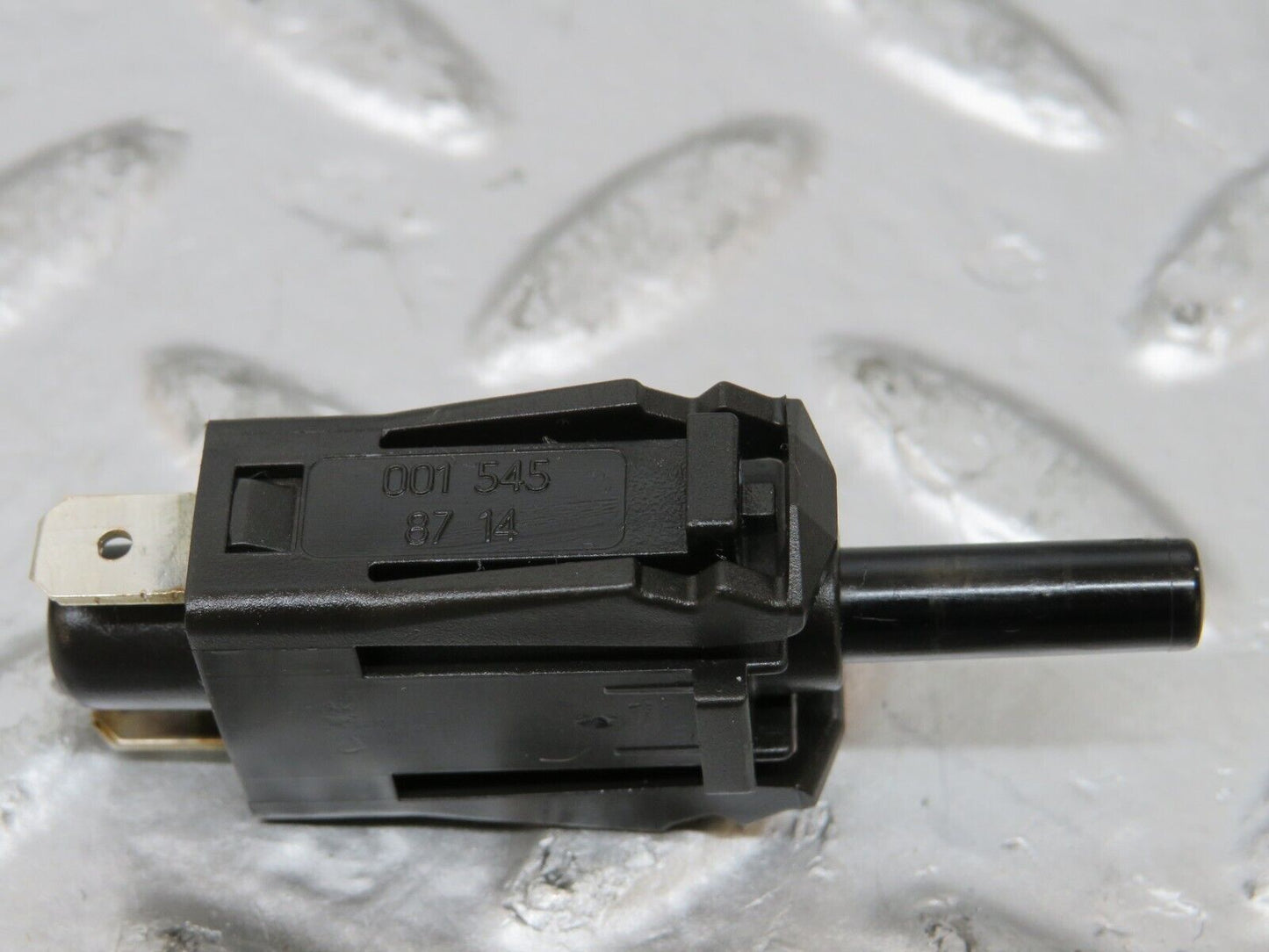25812 Mercedes-Benz W124 280E Door Contact Switch Pair 0015458714