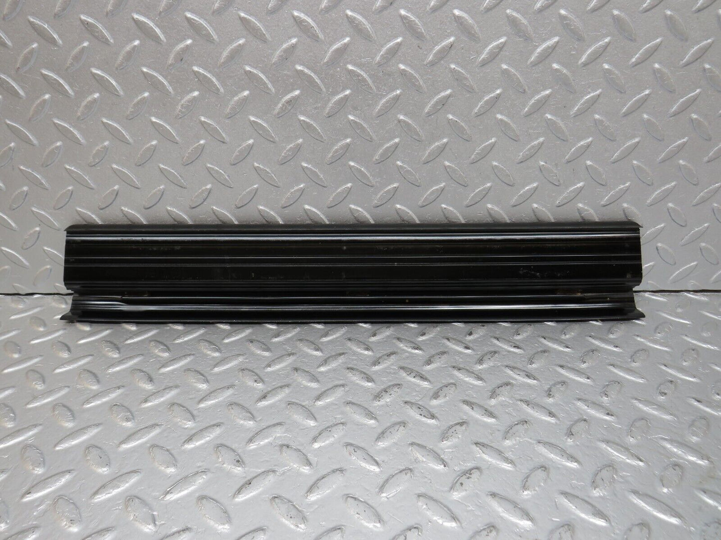 40633 Mercedes-Benz W123 300D Rear Right Door Sill Trim Black