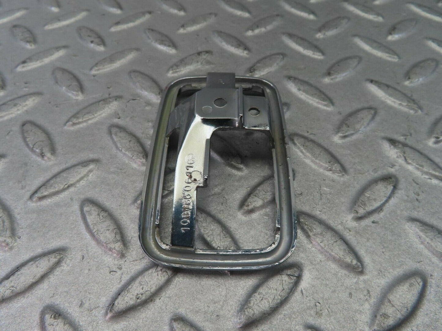 8634 Mercedes-Benz W108 Chrome Frame For Door Opener Right 1087660611