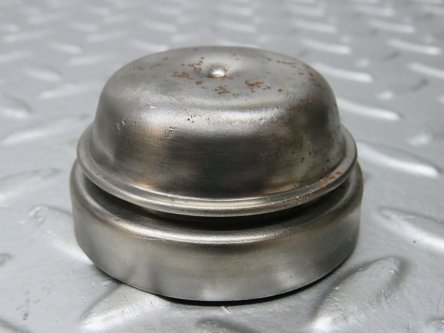 33478 Mercedes-Benz W202 C180 Wheel Hub Locking Cap