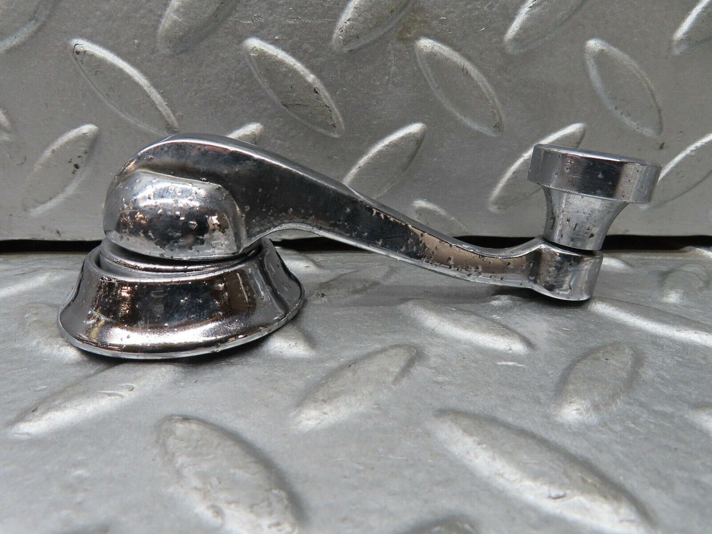 18582 Mercedes-Benz W120 W121 Ponton Window Lifter Crank Handle Chrome