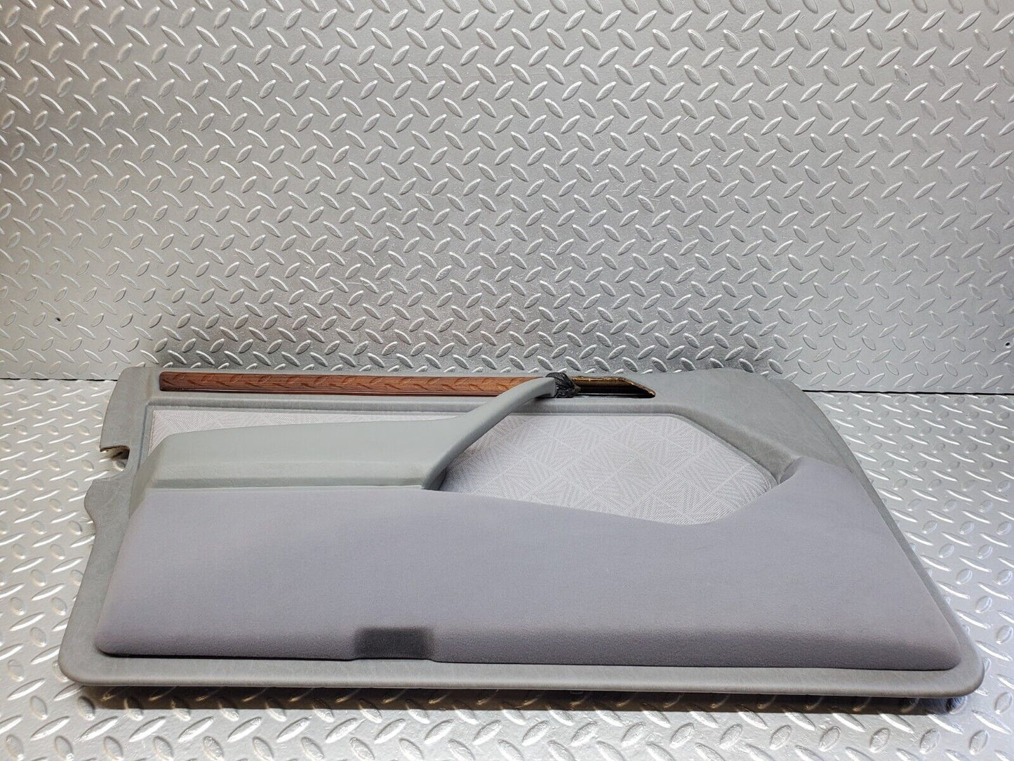 44689 Mercedes-Benz W124 220E Front Left Door Card Grey 1247271370