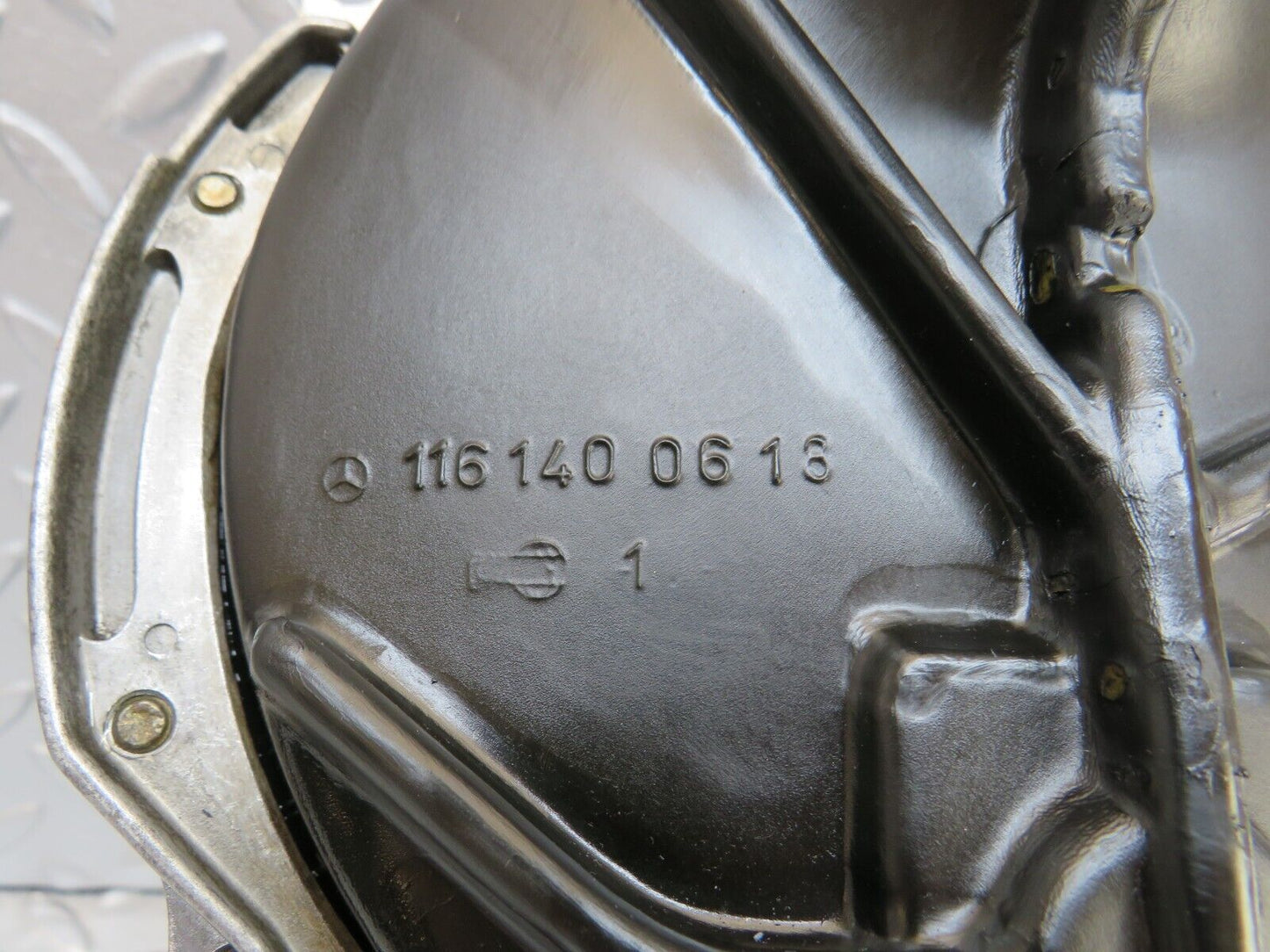 36269 Mercedes-Benz W126 420SE Air Flow Mass Meter Sensor Bosch 0438121037 1161400618