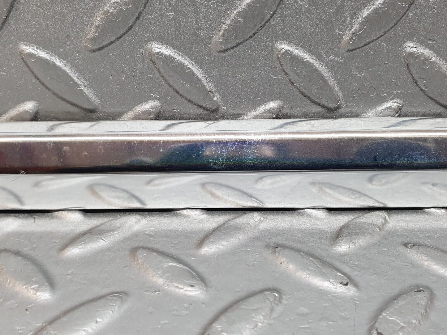 41187 Mercedes-Benz W126 300SE Rear Right Door Chrome Moulding Trim