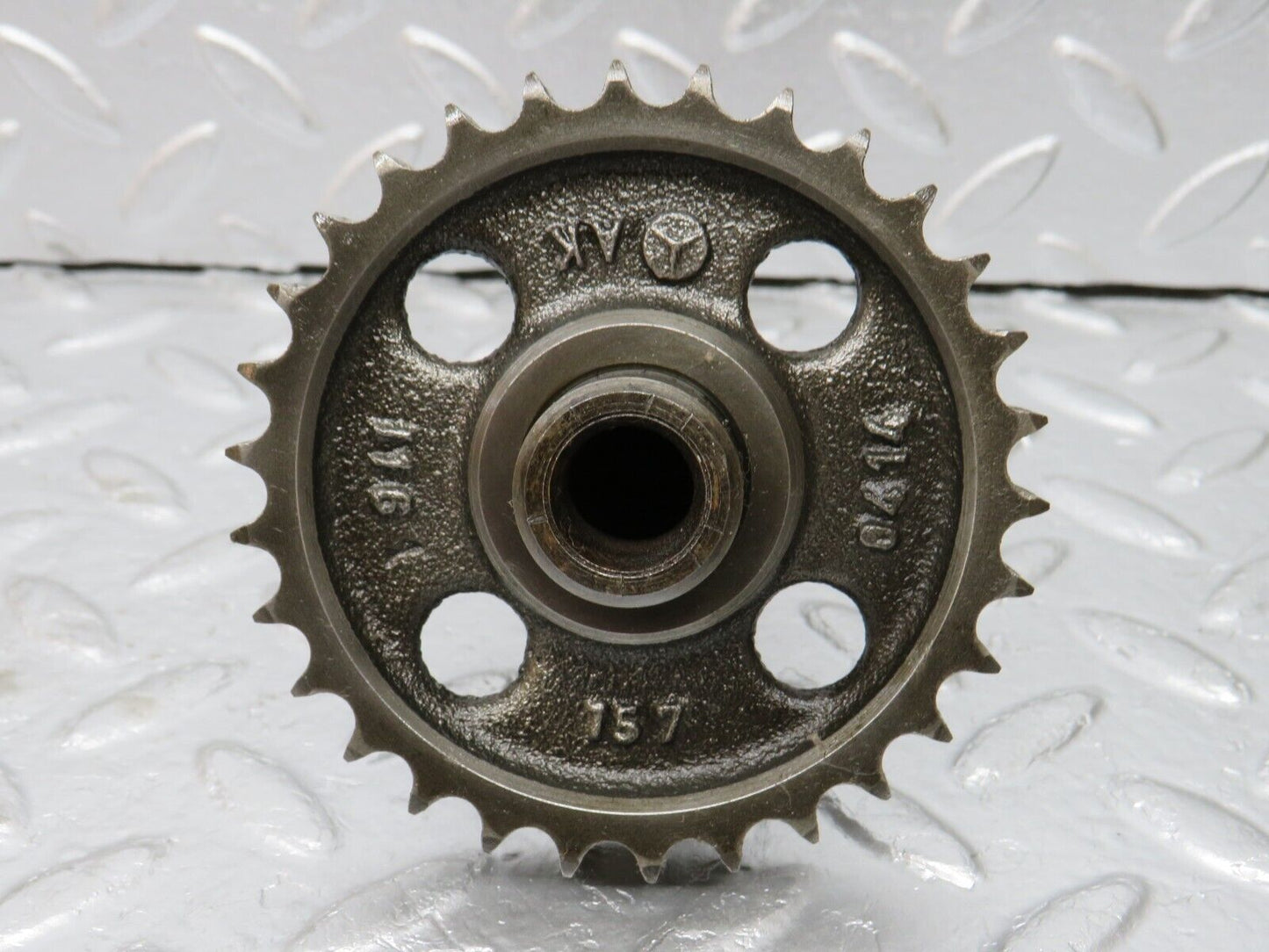 32946 Mercedes-Benz C107 R107 450 Camshaft Intermediate Timing Gear 1161570414