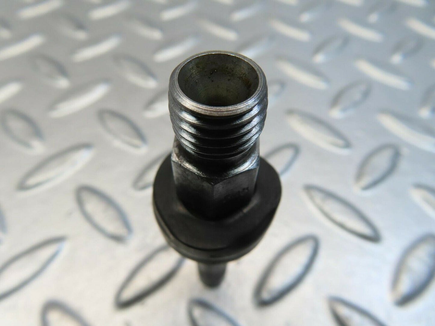 11478 Mercedes-Benz C123 230CE Coupe Fuel Injector Bosch 0437502010