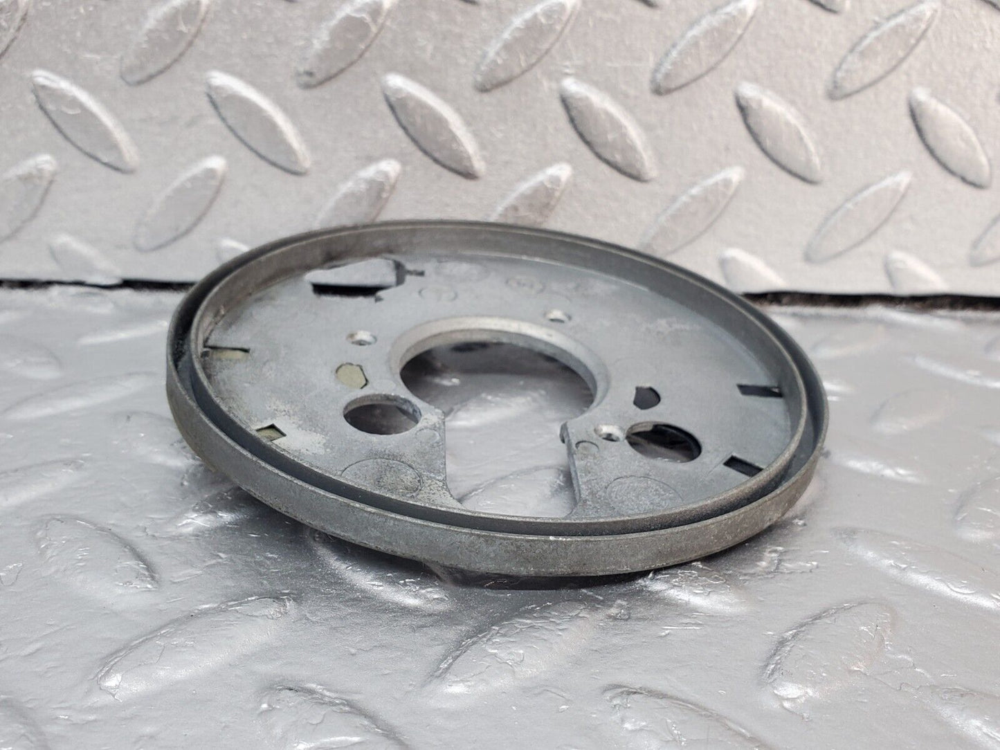 45676 Mercedes-Benz W126 420SE Steering Wheel Contact Plate 1244620097