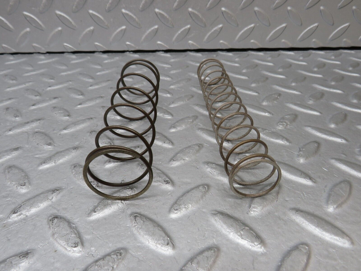 36438 Mercedes-Benz R107 450SL Automatic Gearbox Piston Spring Set
