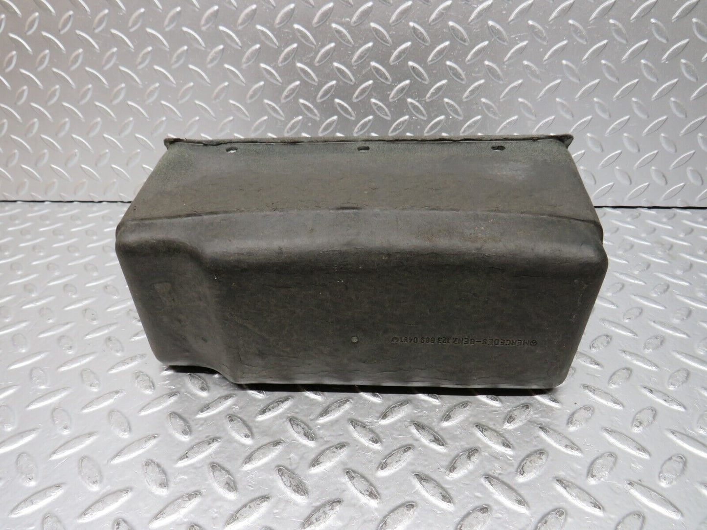 31953 Mercedes-Benz W123 230E Glove Box 1236890491