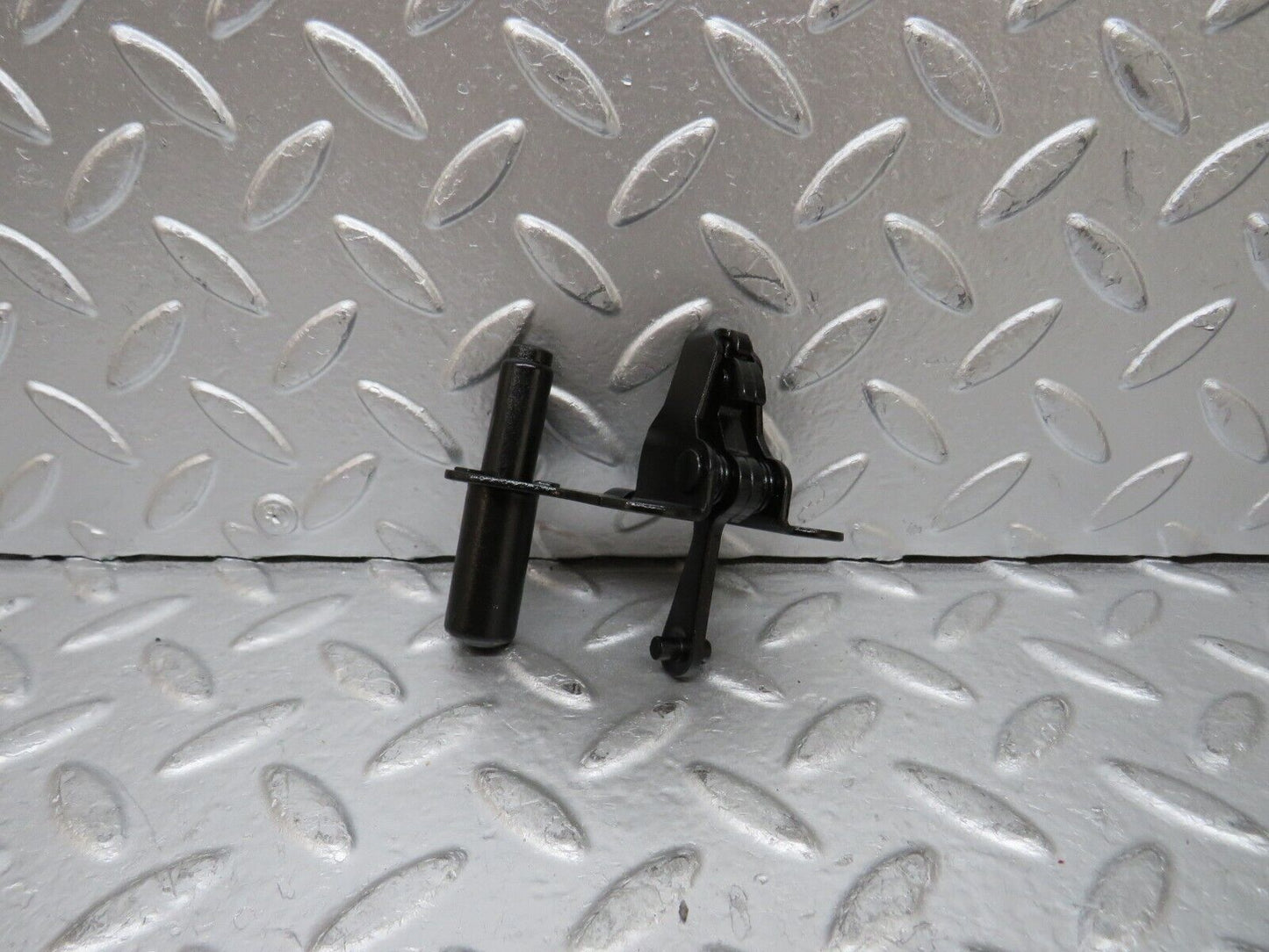 26733 Mercedes-Benz C124 220CE Coupe Bonnet Lock Catch 1248800260