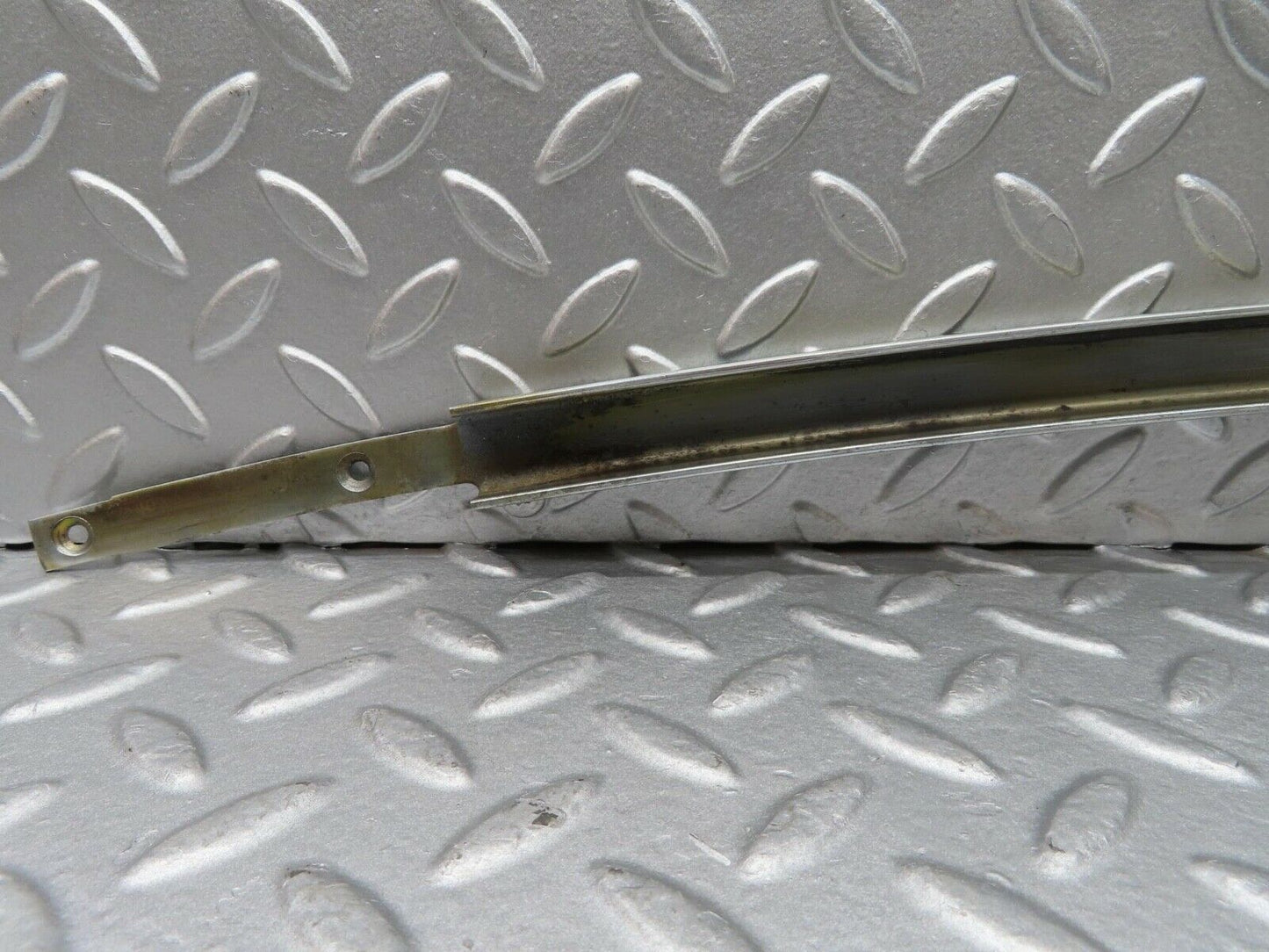 14057 Mercedes-Benz C107 280SLC Right Door Window Channel Front