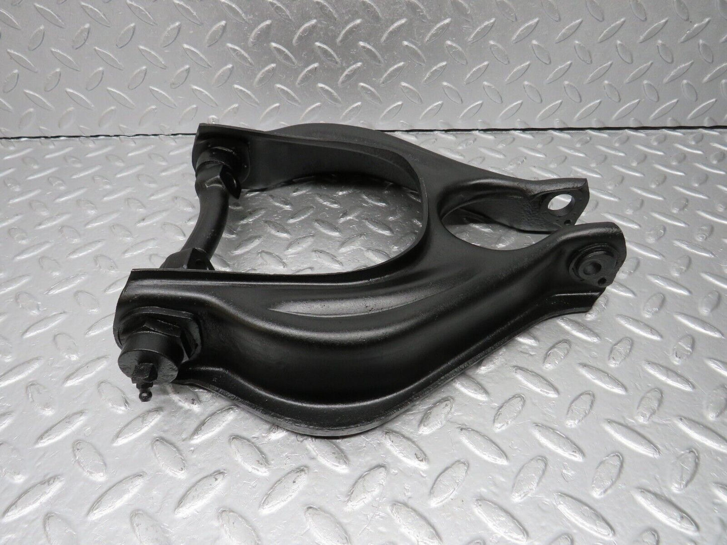 40387 Mercedes-Benz W110 230 Front Right Upper Control Arm
